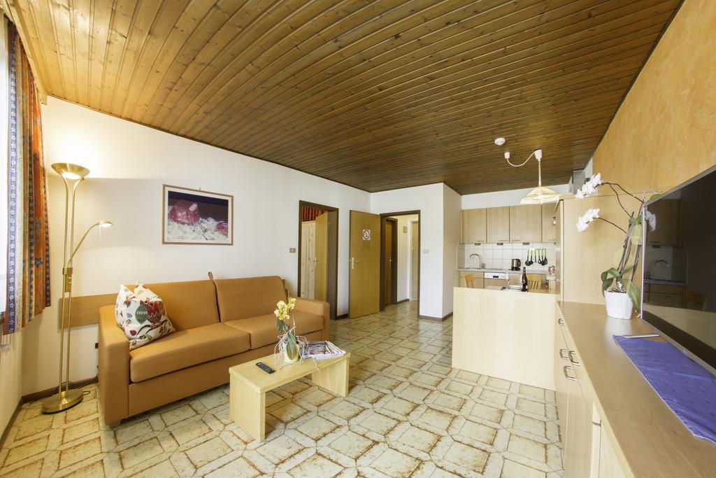Residence Silvia San Candido Exterior foto